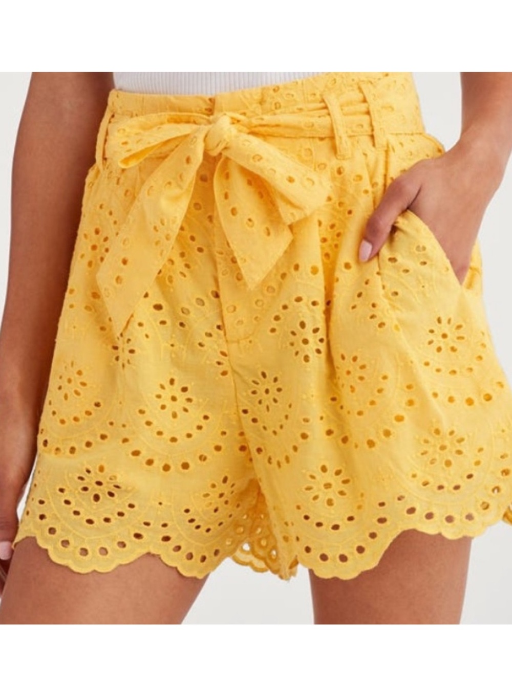 NWT 7 For All Mankind Yellow Scalloped Trim Shorts